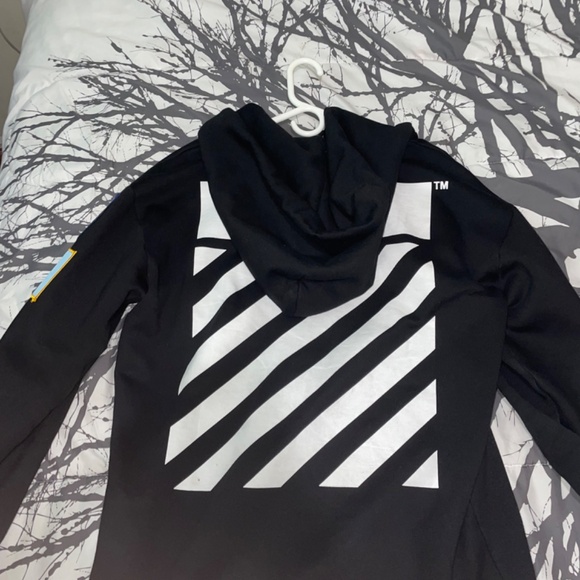 OFF-WHITE Multi Patches Over Sized Hoodie - Picture 10 of 10